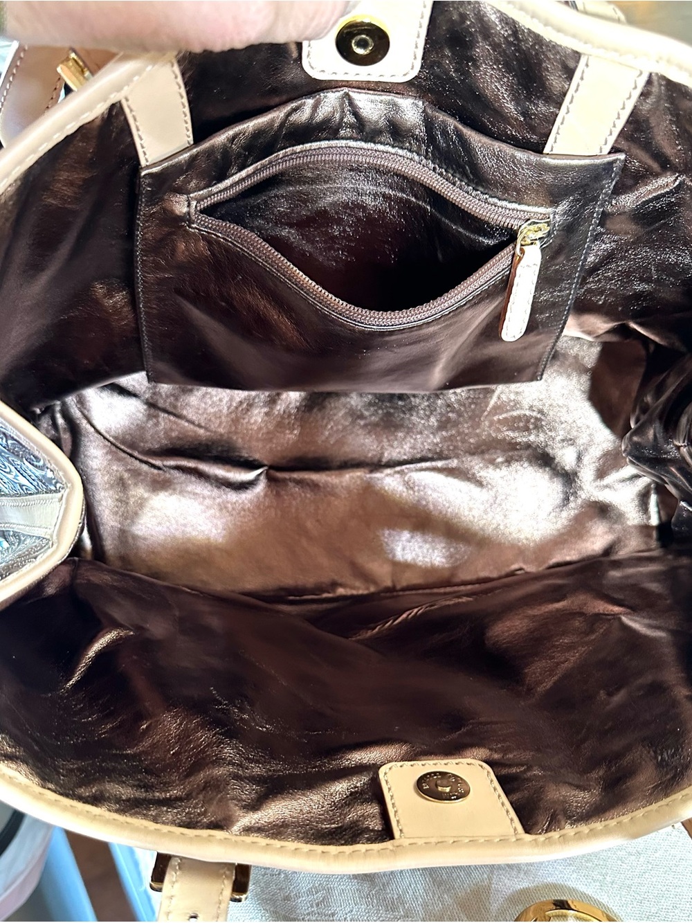 Michael Kors Grayson Cocoa Mirror Metallic Monogram Large Tote Bag - Picture 8 of 10